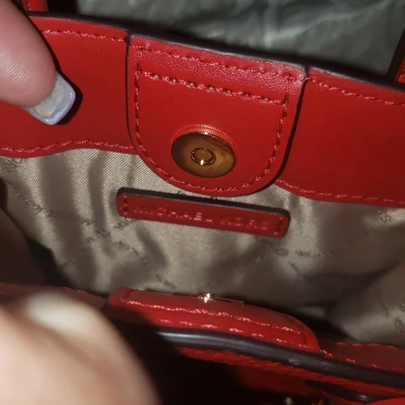 Michael Kors Mercer es Crossbody